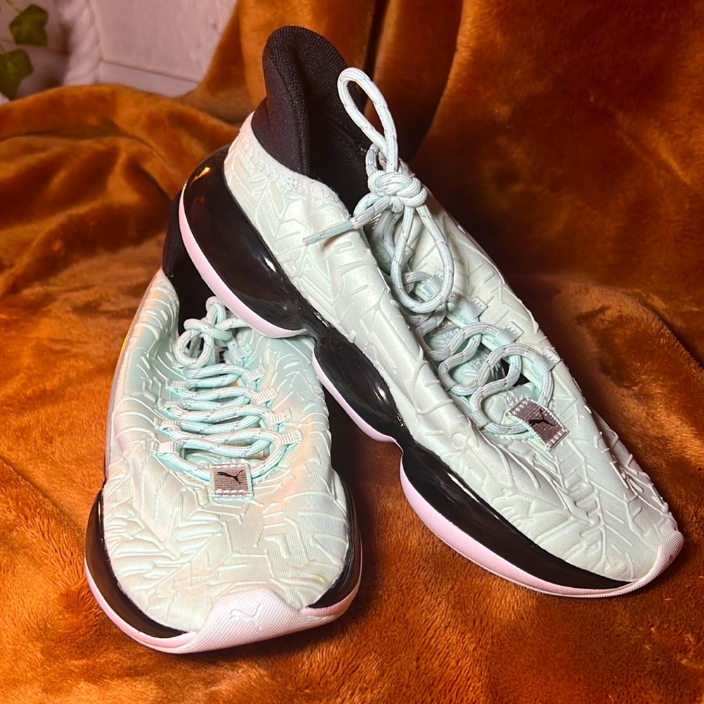 Puma Hybrid Women’s Training shoe